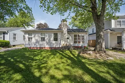 735 Prairie Avenue, Barrington, IL 60010 - Photo 1