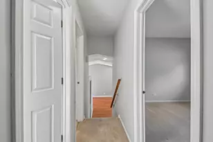 1036 E Meadow Lake Dr, Palatine, IL 60074 - Photo 24