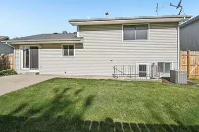 1036 E Meadow Lake Drive, Palatine, IL 60074 - Photo 34