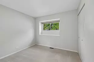 1036 E Meadow Lake Dr, Palatine, IL 60074 - Photo 18