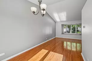 1036 E Meadow Lake Dr, Palatine, IL 60074 - Photo 6