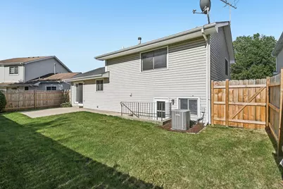 1036 E Meadow Lake Drive, Palatine, IL 60074 - Photo 36