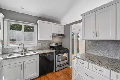 1036 E Meadow Lake Drive, Palatine, IL 60074 - Photo 10