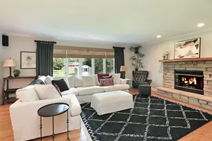 249 Spruce Rd, Northbrook, IL 60062 - Photo 50