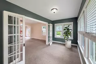904 S McKinley Ave, Freeport, IL 61032 - Photo 8