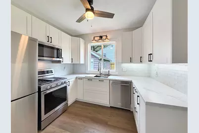904 S McKinley Avenue, Freeport, IL 61032 - Photo 12