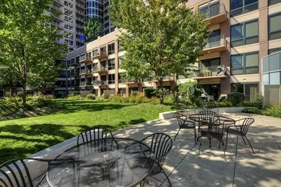 807 Davis Street #1608, Evanston, IL 60201 - Photo 24