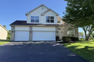 470 Prairie Knoll Dr, Poplar Grove, IL 61065 - Photo 1