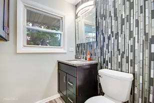 7831 Sprucewood Ave, Woodridge, IL 60517 - Photo 18