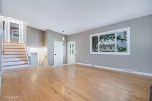 7831 Sprucewood Ave, Woodridge, IL 60517 - Photo 8