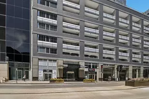 240 E Illinois St, Chicago, IL 60611 - Photo 2