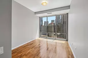 240 E Illinois St, Chicago, IL 60611 - Photo 16