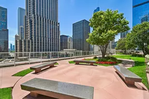 240 E Illinois St, Chicago, IL 60611 - Photo 26