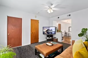 745 N Throop St, Chicago, IL 60642 - Photo 4
