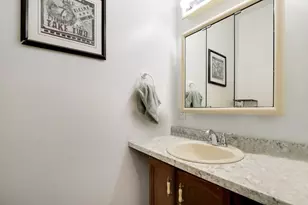 745 N Throop St, Chicago, IL 60642 - Photo 28