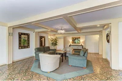 4000 Dundee Road #107, Northbrook, IL 60062 - Photo 2