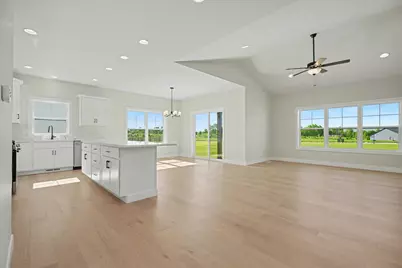19 Meadow Drive, Monticello, IL 61856 - Photo 12