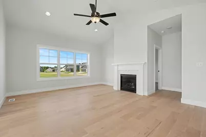 19 Meadow Drive, Monticello, IL 61856 - Photo 8