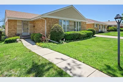 10809 Claridge Avenue, Westchester, IL 60154 - Photo 2