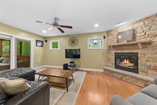 770 Highland Ave, Glen Ellyn, IL 60137 - Photo 8