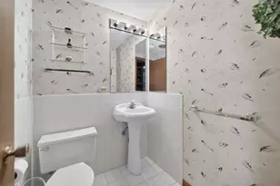 89 S Clarendon Ave, Addison, IL 60101 - Photo 38