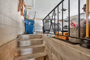 89 S Clarendon Ave, Addison, IL 60101 - Photo 48