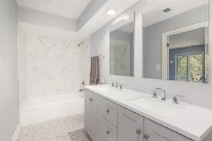 120 Boardwalk Pl, Park Ridge, IL 60068 - Photo 10