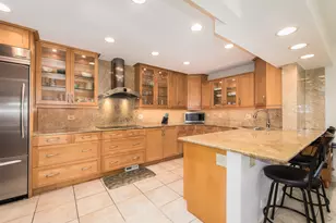 120 Boardwalk Pl, Park Ridge, IL 60068 - Photo 4