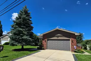 17042 Lockwood Ave, Oak Forest, IL 60452 - Photo 2