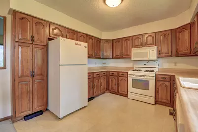 801 N Lime Street, Albany, IL 61230 - Photo 2