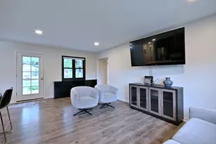 511 Everett Ave, Crystal Lake, IL 60014 - Photo 14