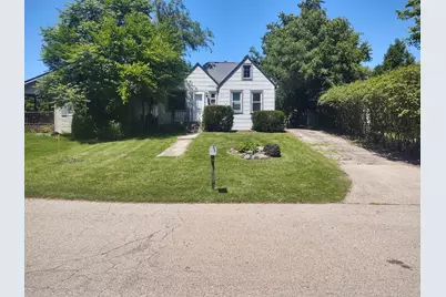 218 Southern Terrace, Island Lake, IL 60042 - Photo 2