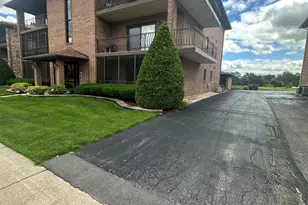 16743 Paxton Ave, Tinley Park, IL 60477 - Photo 8