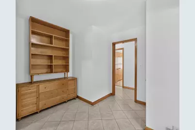 809 Woodlawn Drive, Dekalb, IL 60115 - Photo 18