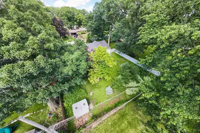809 Woodlawn Drive, Dekalb, IL 60115 - Photo 12
