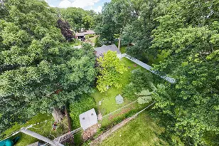 809 Woodlawn Dr, Dekalb, IL 60115 - Photo 12