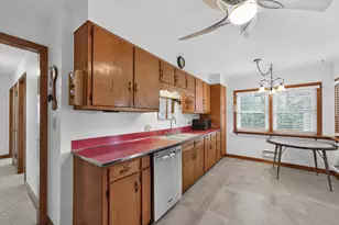 809 Woodlawn Dr, Dekalb, IL 60115 - Photo 26