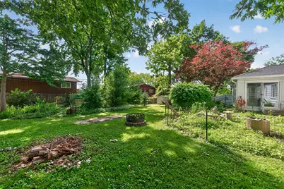809 Woodlawn Drive, Dekalb, IL 60115 - Photo 46