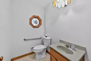 809 Woodlawn Dr, Dekalb, IL 60115 - Photo 40