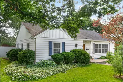 809 Woodlawn Drive, Dekalb, IL 60115 - Photo 6