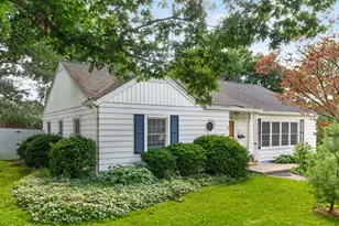809 Woodlawn Dr, Dekalb, IL 60115 - Photo 6