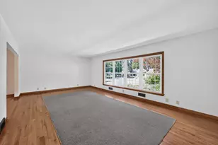 809 Woodlawn Dr, Dekalb, IL 60115 - Photo 22