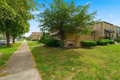 8300 S Hermitage Avenue, Chicago, IL 60620 - Photo 2