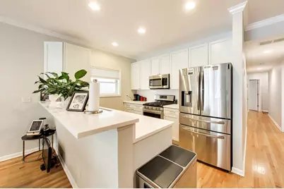 [Address not provided], Chicago, IL 60657 - Photo 12