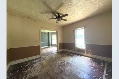 1211 N Park Street, Streator, IL 61364 - Photo 2