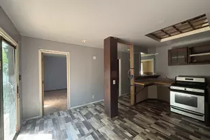 1211 N Park St, Streator, IL 61364 - Photo 8