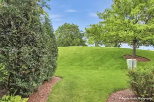 949 Ridgefield Ln, Wheeling, IL 60090 - Photo 20