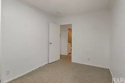 916 Chestnut Street, Waukegan, IL 60085 - Photo 12