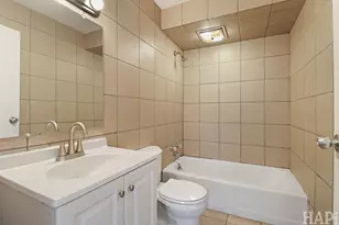 916 Chestnut St, Waukegan, IL 60085 - Photo 10