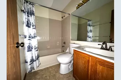 1404 W Sapphire Drive #1404, Hoffman Estates, IL 60192 - Photo 16